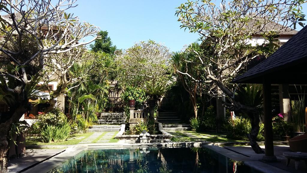 Arwana Estate Villa เซมินยัค ภายนอก รูปภาพ