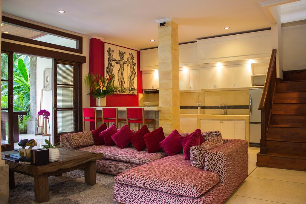 Arwana Estate Villa เซมินยัค ภายนอก รูปภาพ