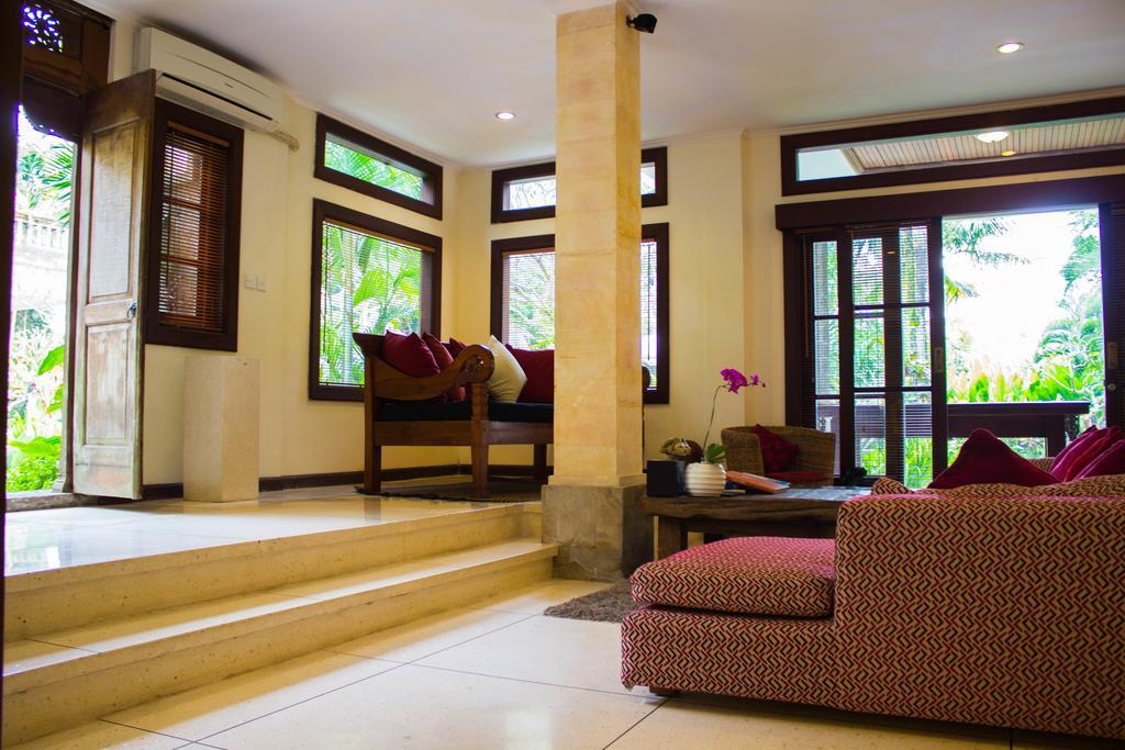 Arwana Estate Villa เซมินยัค ภายนอก รูปภาพ