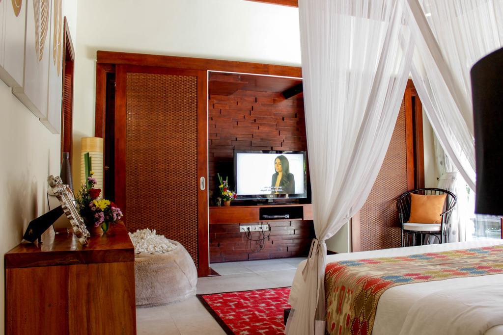 Arwana Estate Villa เซมินยัค ภายนอก รูปภาพ