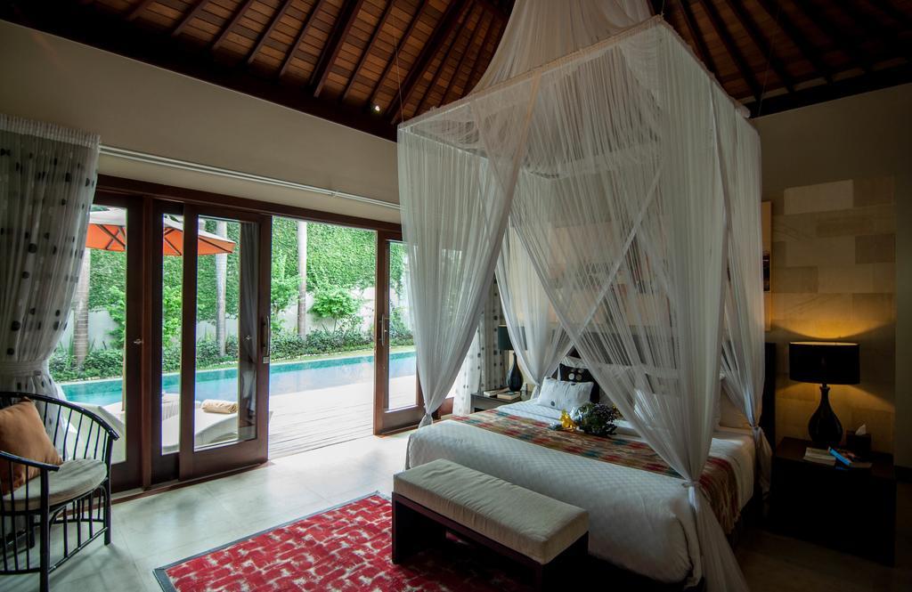 Arwana Estate Villa เซมินยัค ภายนอก รูปภาพ