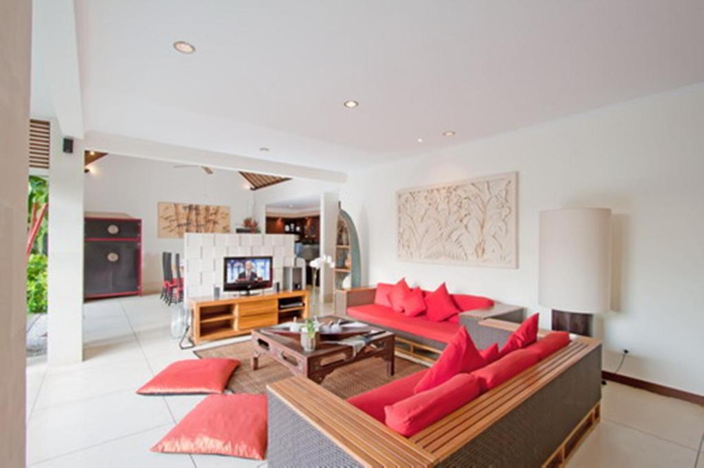 Arwana Estate Villa เซมินยัค ภายนอก รูปภาพ