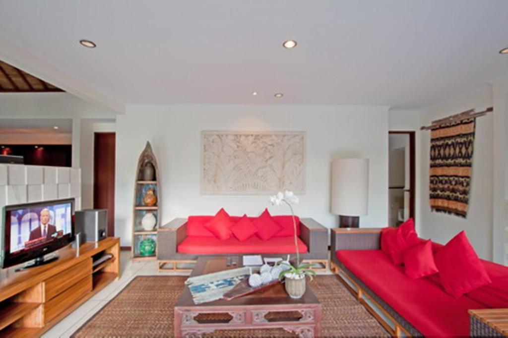 Arwana Estate Villa เซมินยัค ภายนอก รูปภาพ